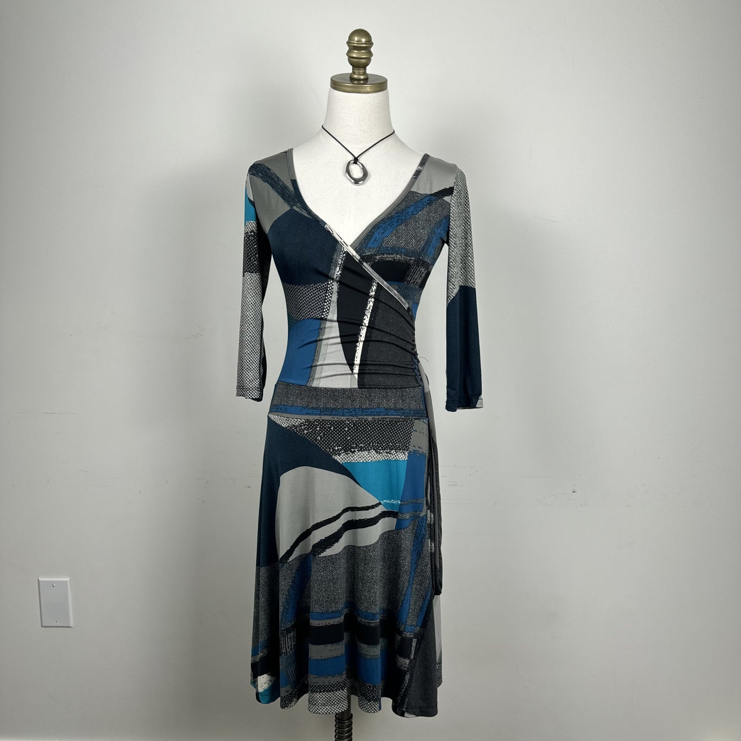 90s Femme Graphic Print Wrap Midi Dress with Tie Waist