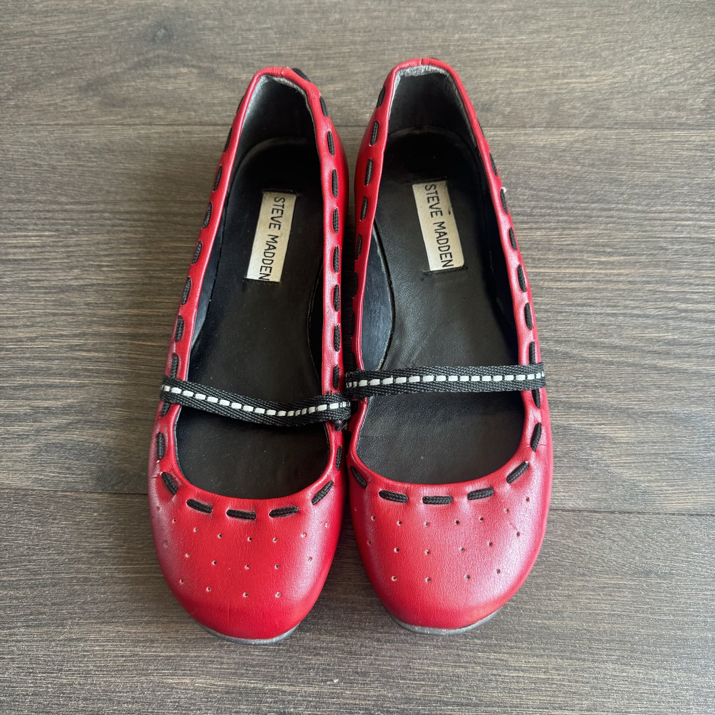 Vintage Steve Madden Red Ballet Flats with Black Contrast Stitch – view 5