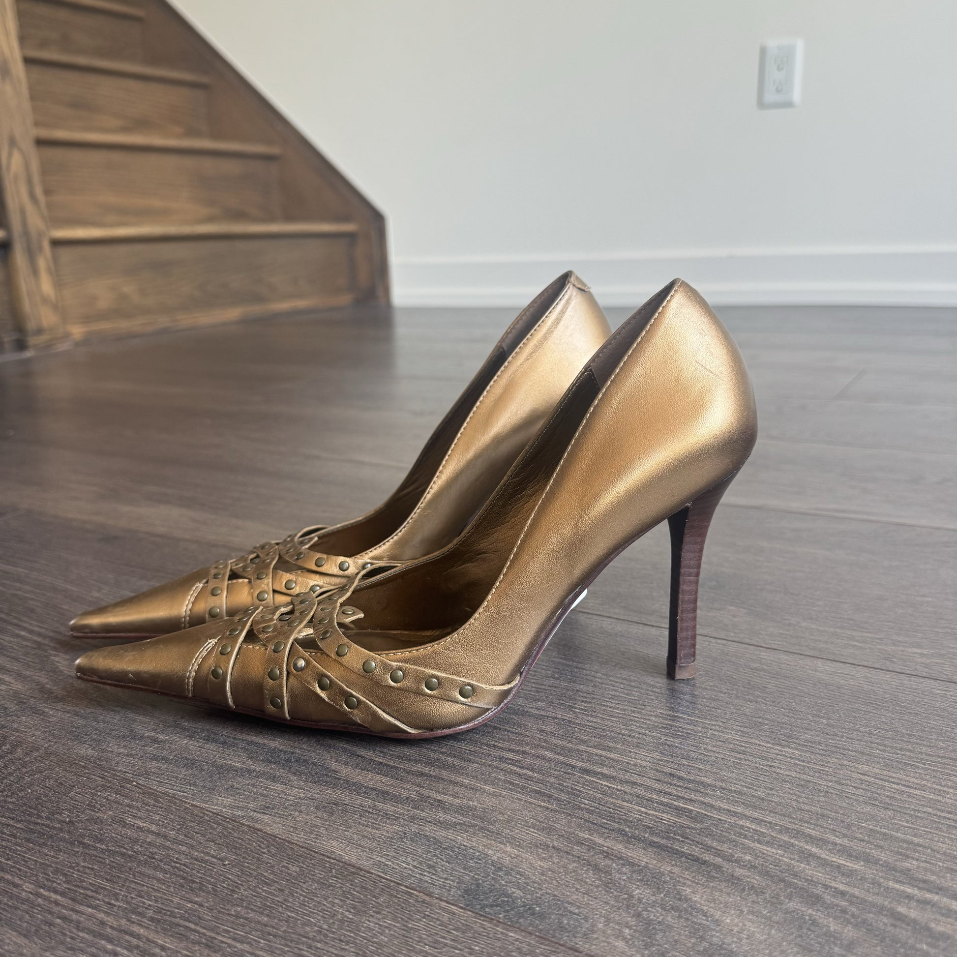 Vintage Aldo Gold Studded Pointed Toe Kitten Heels – view 4