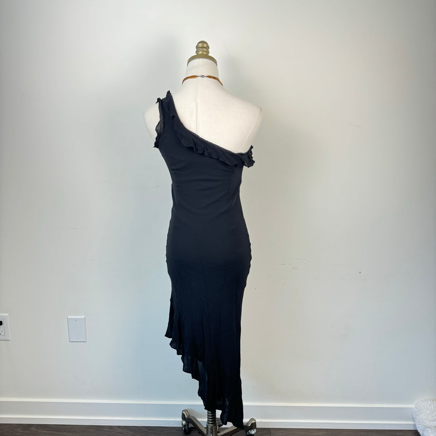 Vintage Black One Shoulder Asymmetric Midi Dress