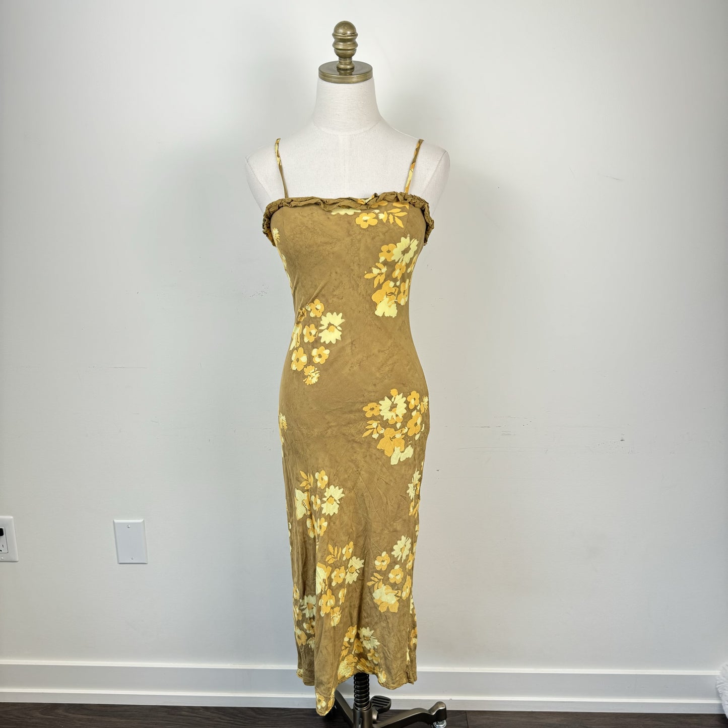 Nisa Dua Sand and Yellow Floral Sundress – view 5