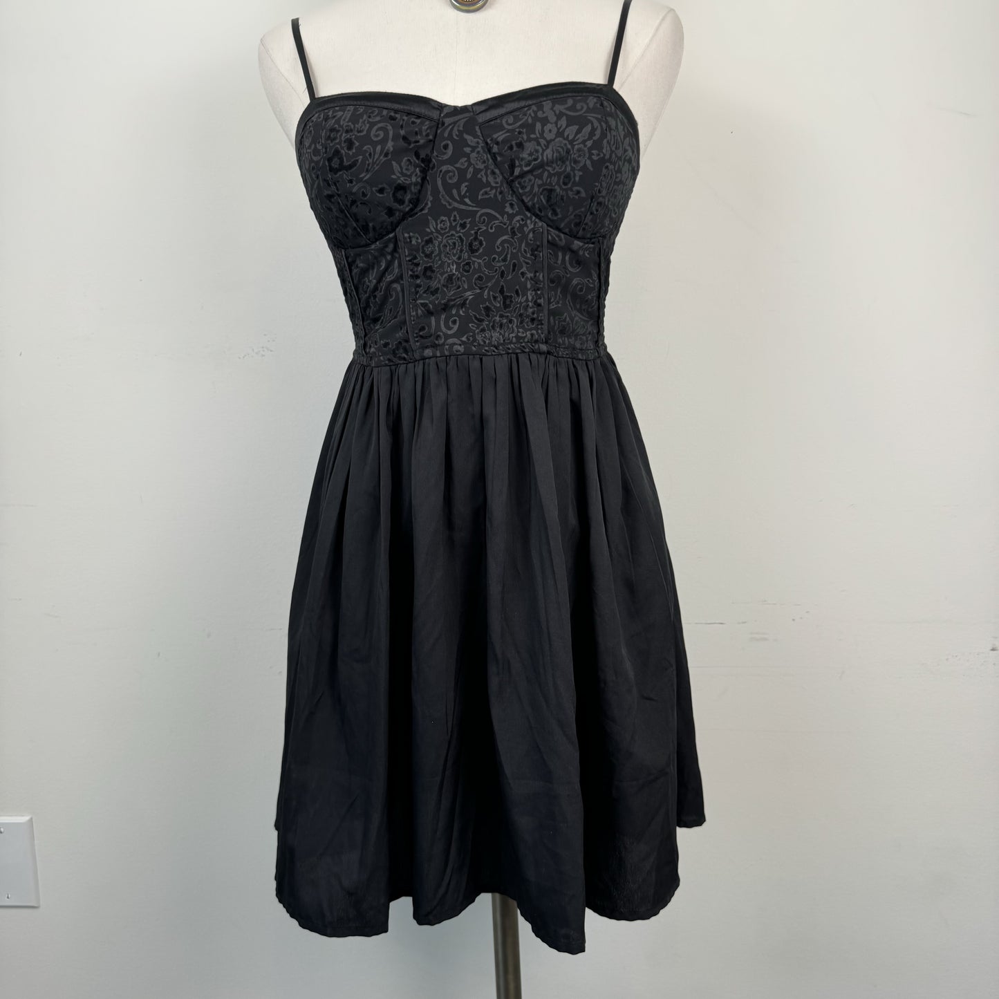 Band of Gypsi Black Corset Bust Babydoll Mini Dress – view 2