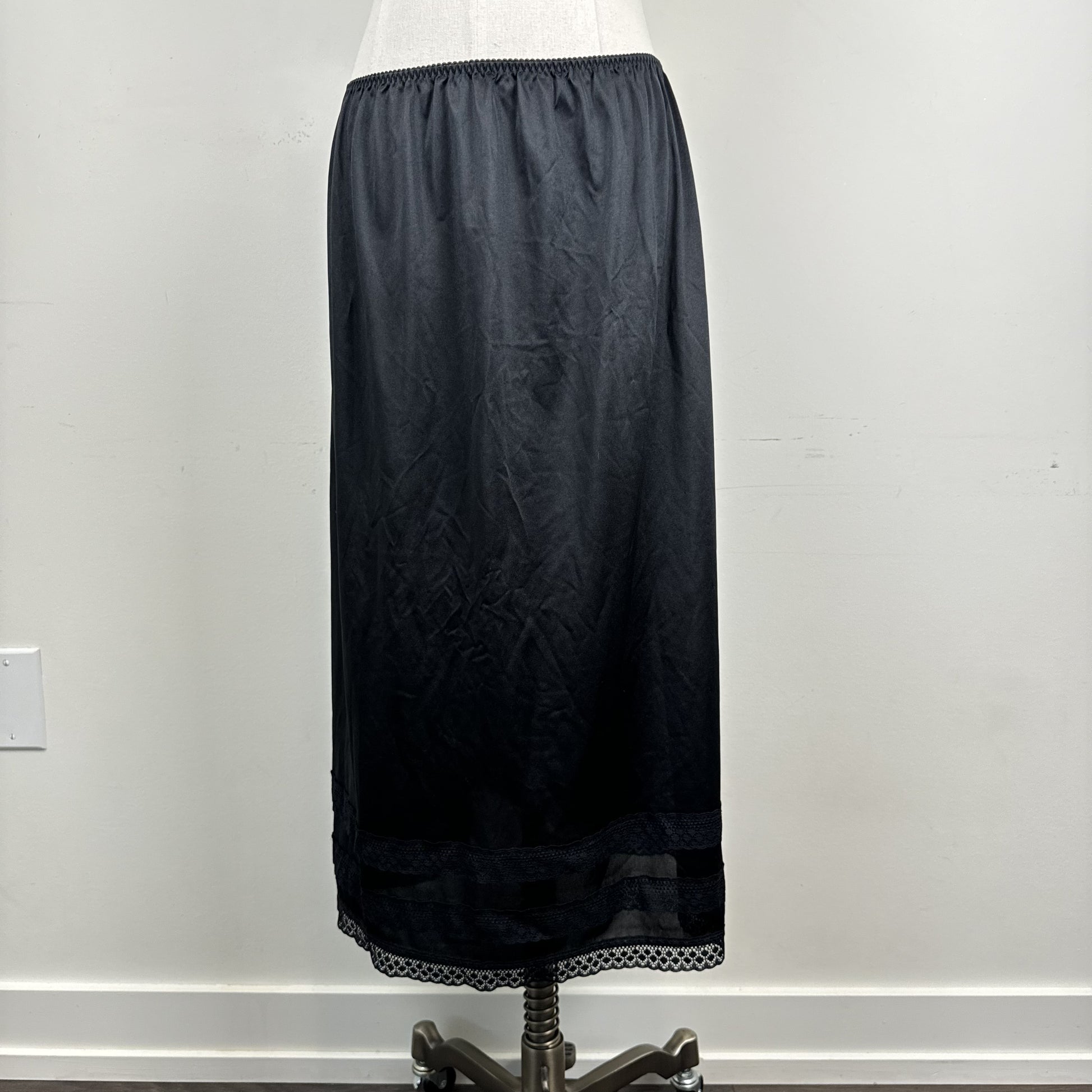Black Satin Lace Trim Midi Slip Skirt – view 2
