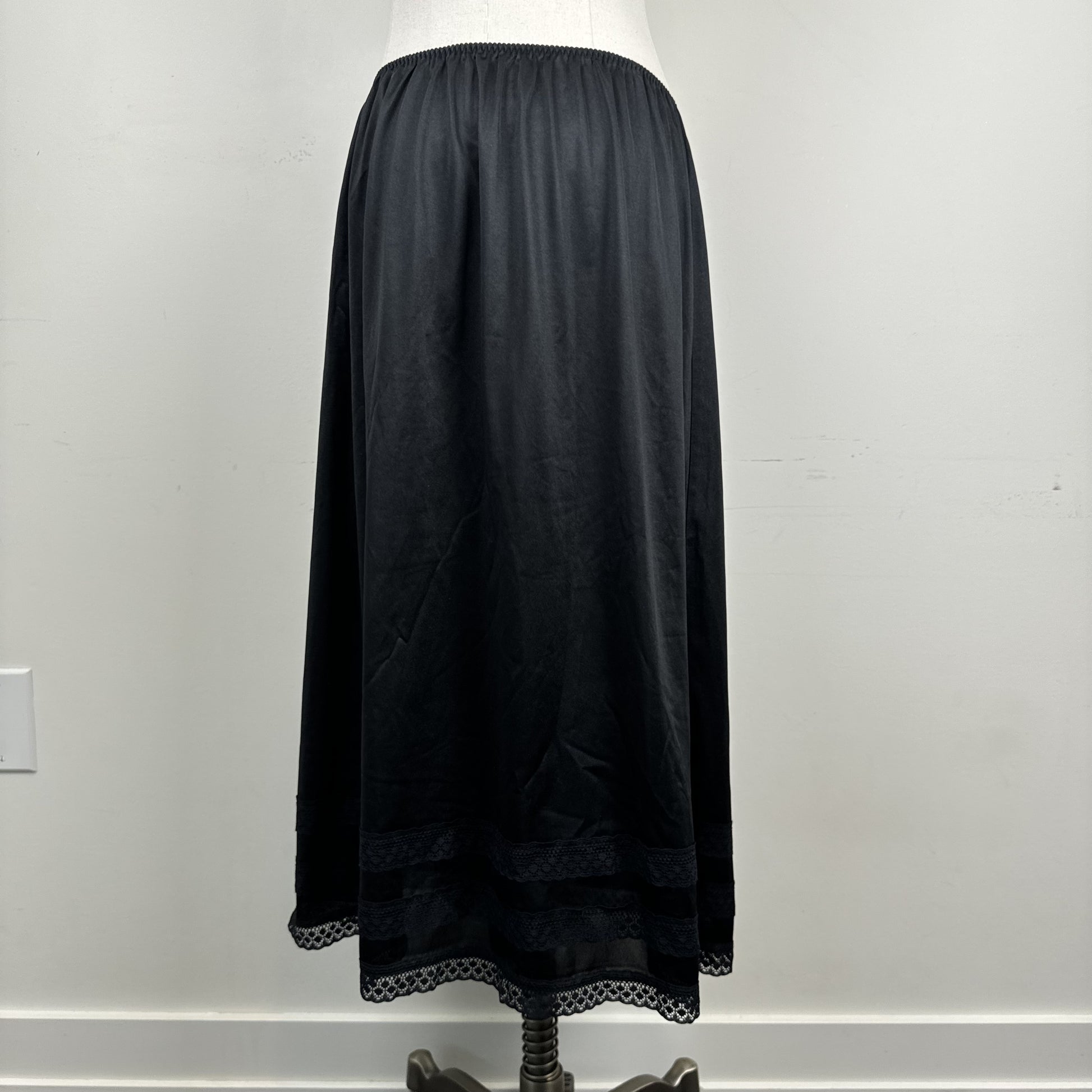 Black Satin Lace Trim Midi Slip Skirt – view 4