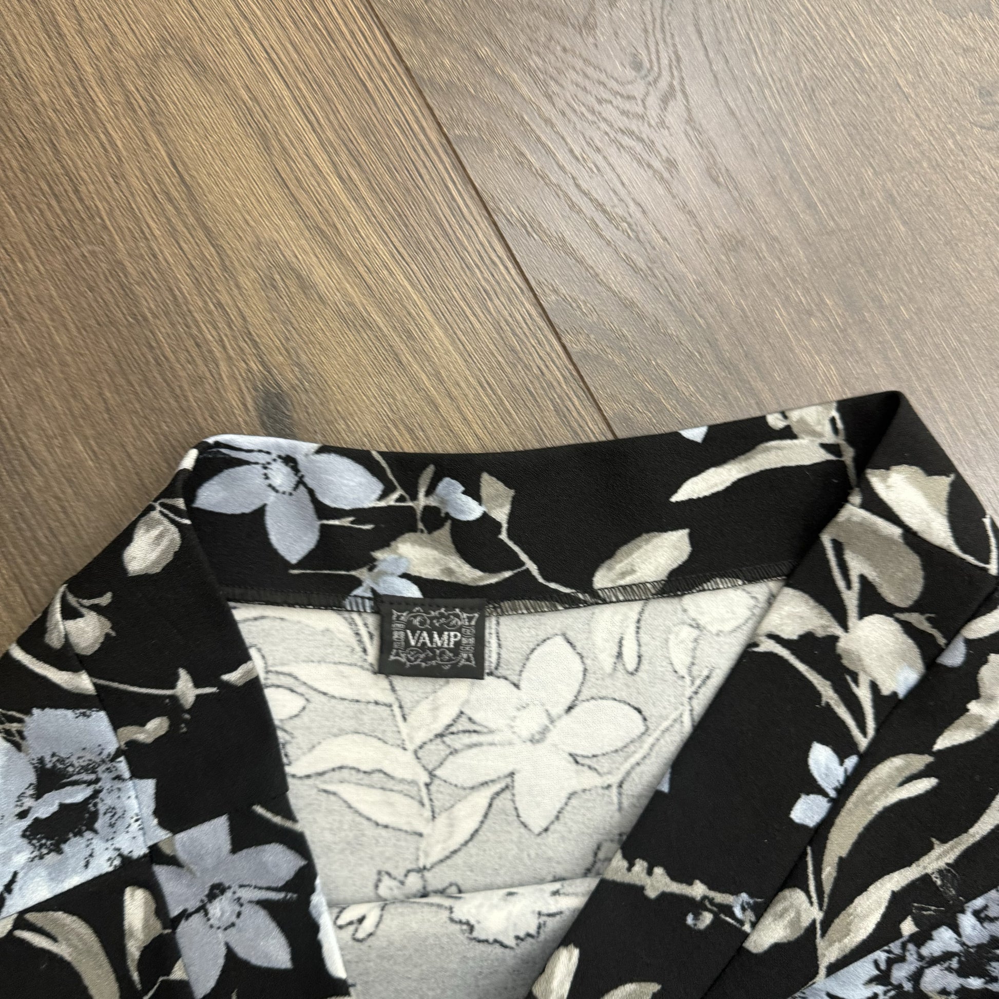 Vintage Vamp Black Floral Midi Skirt – view 4