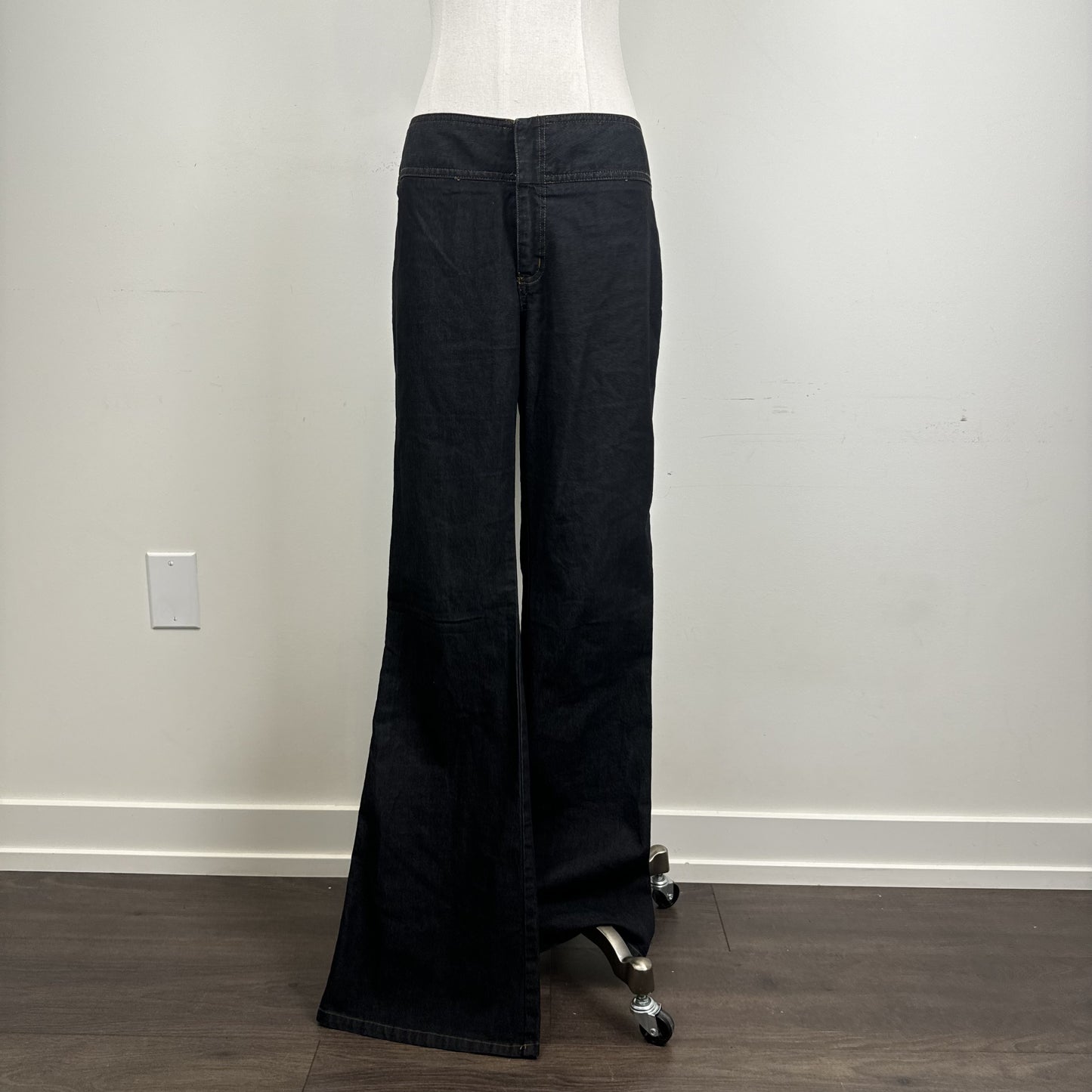 Vintage Smart Set Dark Wash Low Rise Flared Bootcut Jeans – view 4
