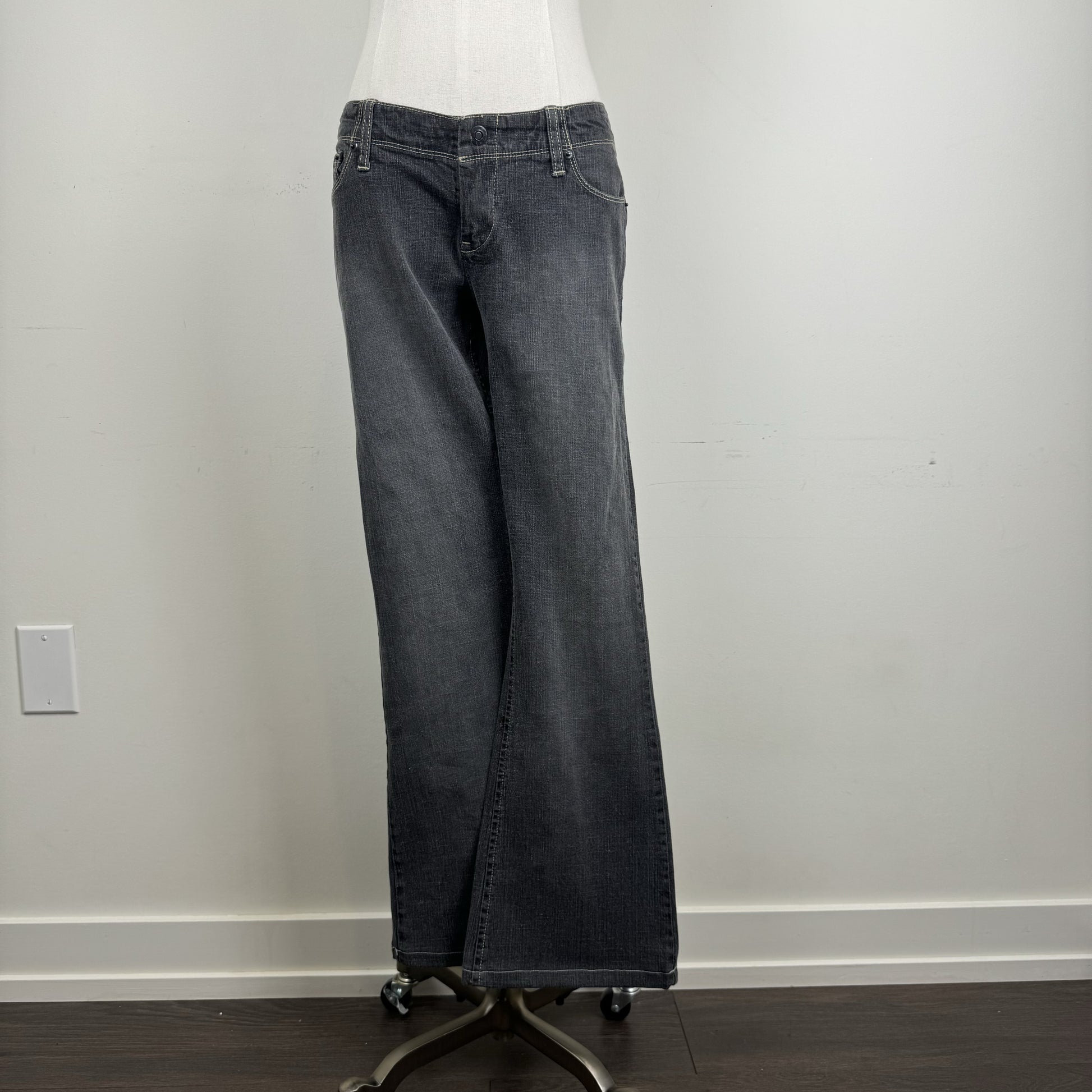 Y2K Buffalo Grey Low Rise Flared Jeans Clip Button Closure