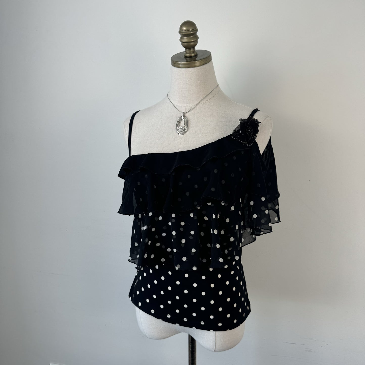 Vintage  Black Polka Dot Asymmetric Off Shoulder Top – view 5