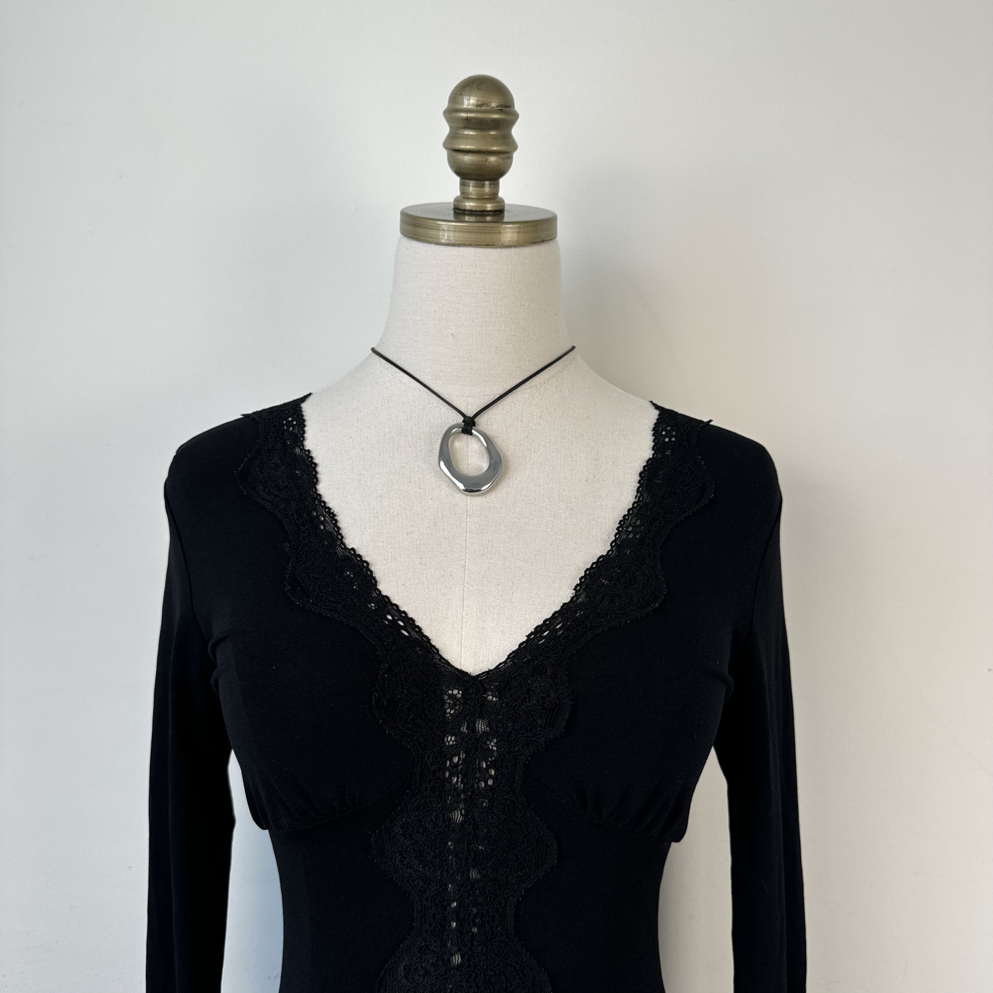 Vintage Le Chateau Fitted Lace Bell Sleeve Top – view 7