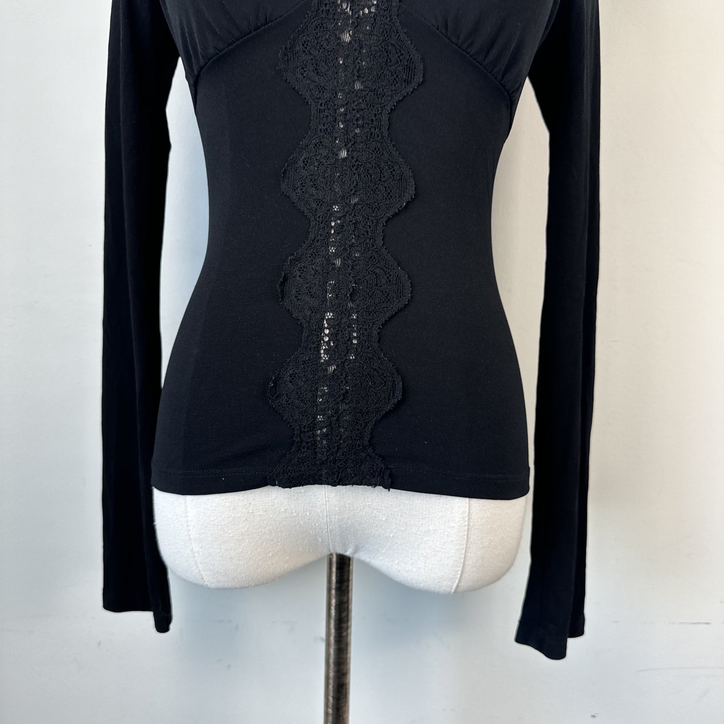 Vintage Le Chateau Fitted Lace Bell Sleeve Top – view 8