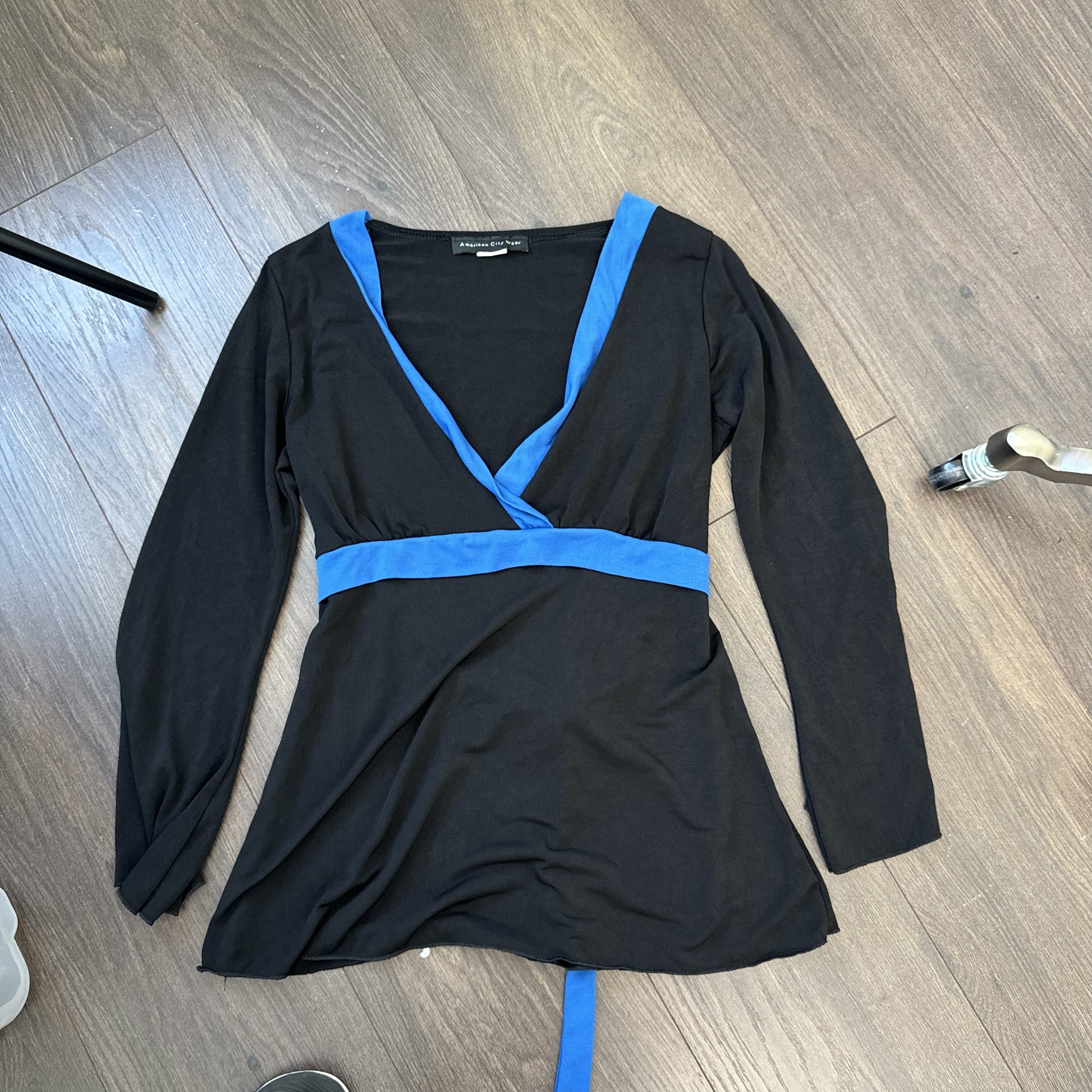 Vintage Blue & Black  Babydoll  Tie Up Wrap Top – view 10