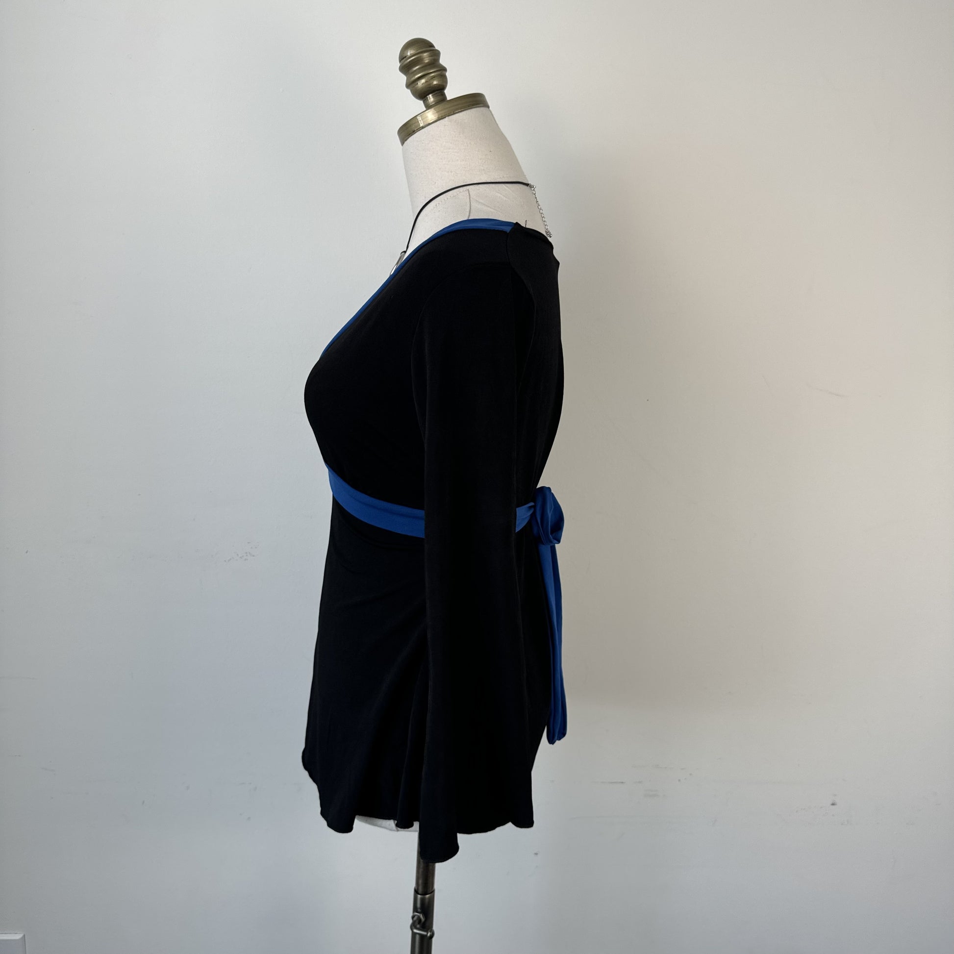 Vintage Blue & Black  Babydoll  Tie Up Wrap Top – view 3