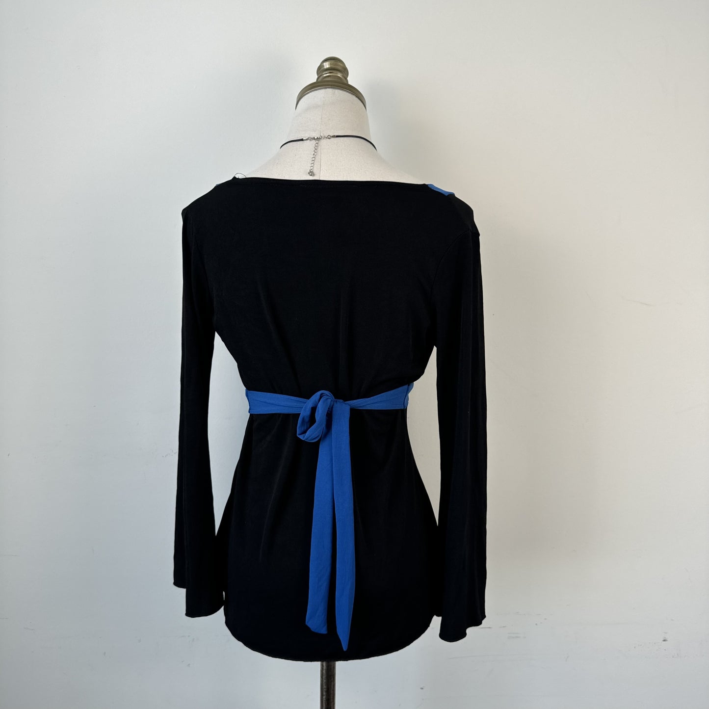 Vintage Blue & Black  Babydoll  Tie Up Wrap Top – view 4