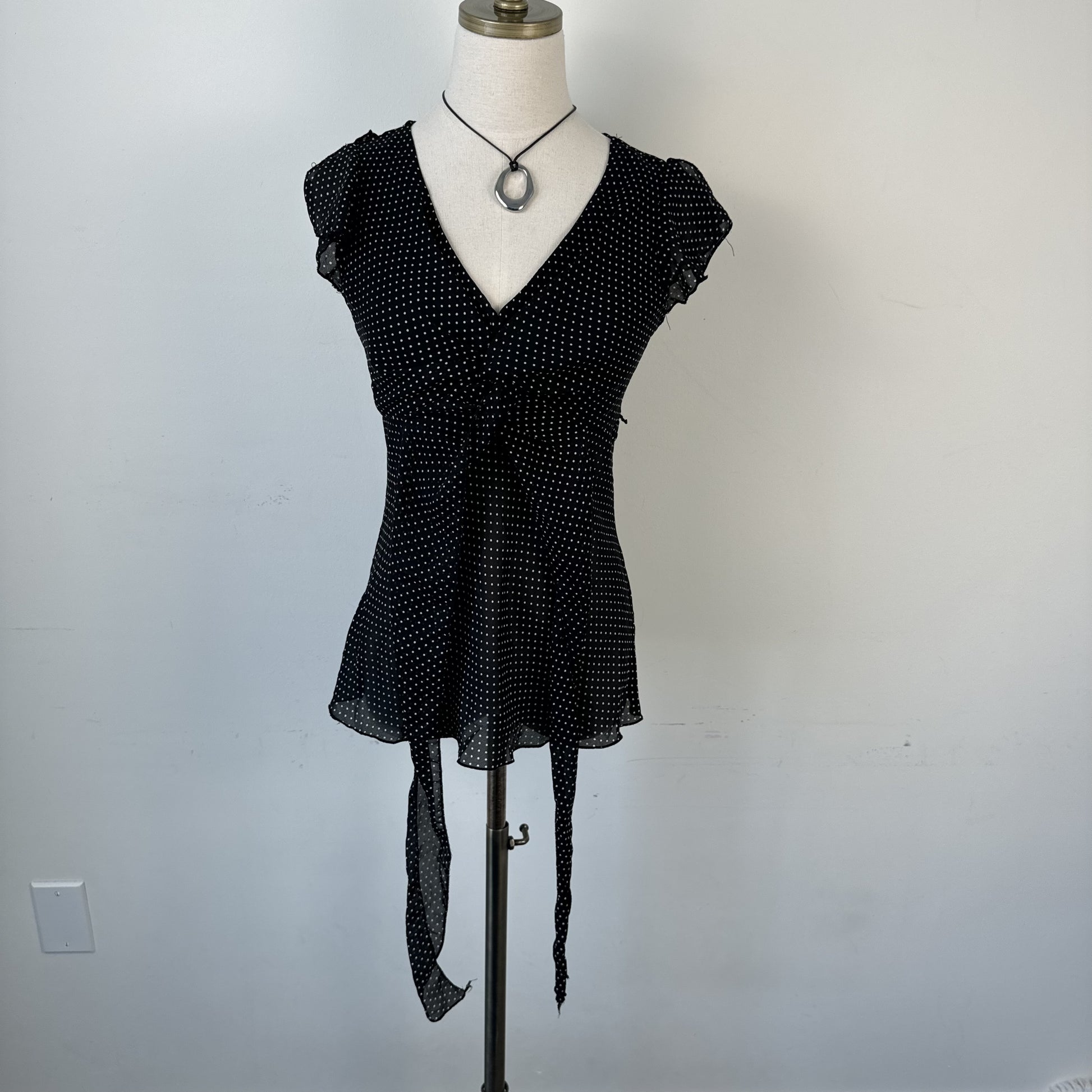 Vintage Semi-Sheer Chiffon Polka Dot Tie Up Top – view 6