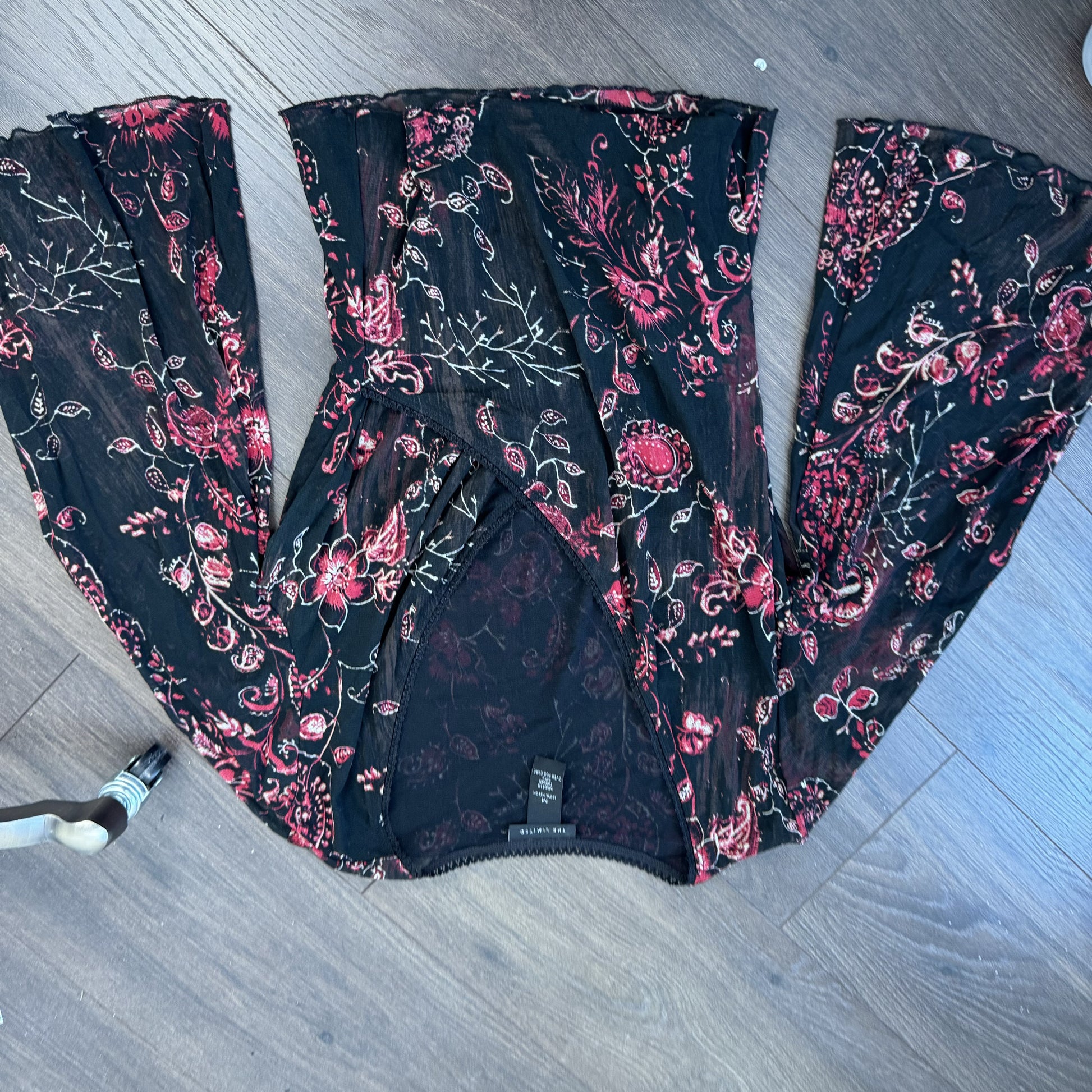 Vintage Mesh Overlay Bell Sleeve Wrap Top – view 13