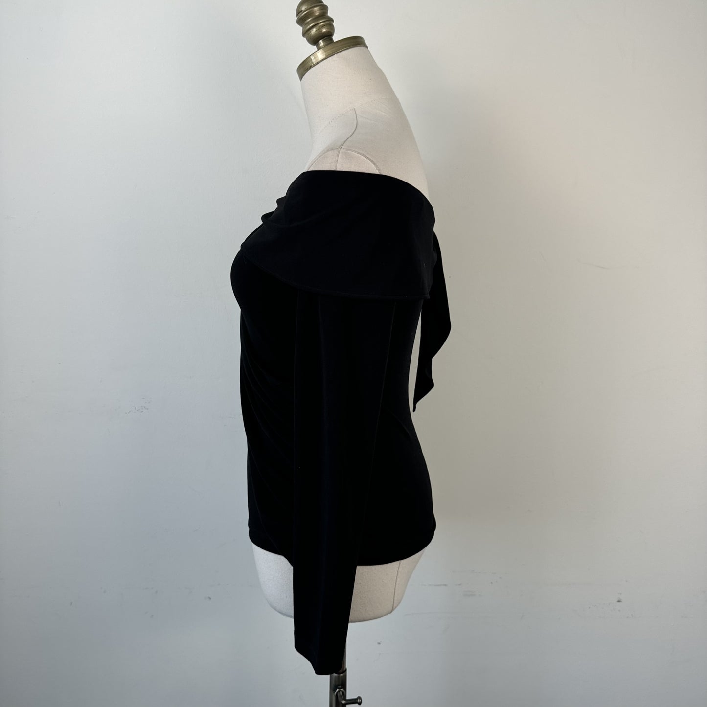 Vintage Express Black Off Shoulder Draped Long Sleeve Top – view 4