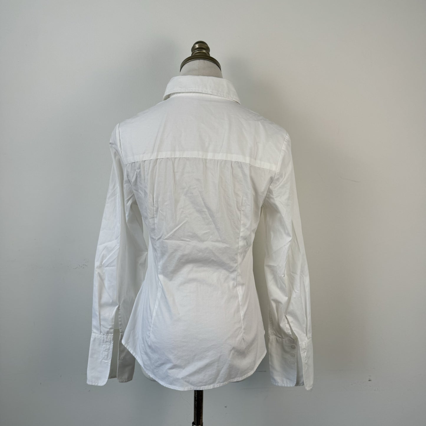 Vintage Suzy Shier White Fitted Pleated Button Up Shirt – view 4