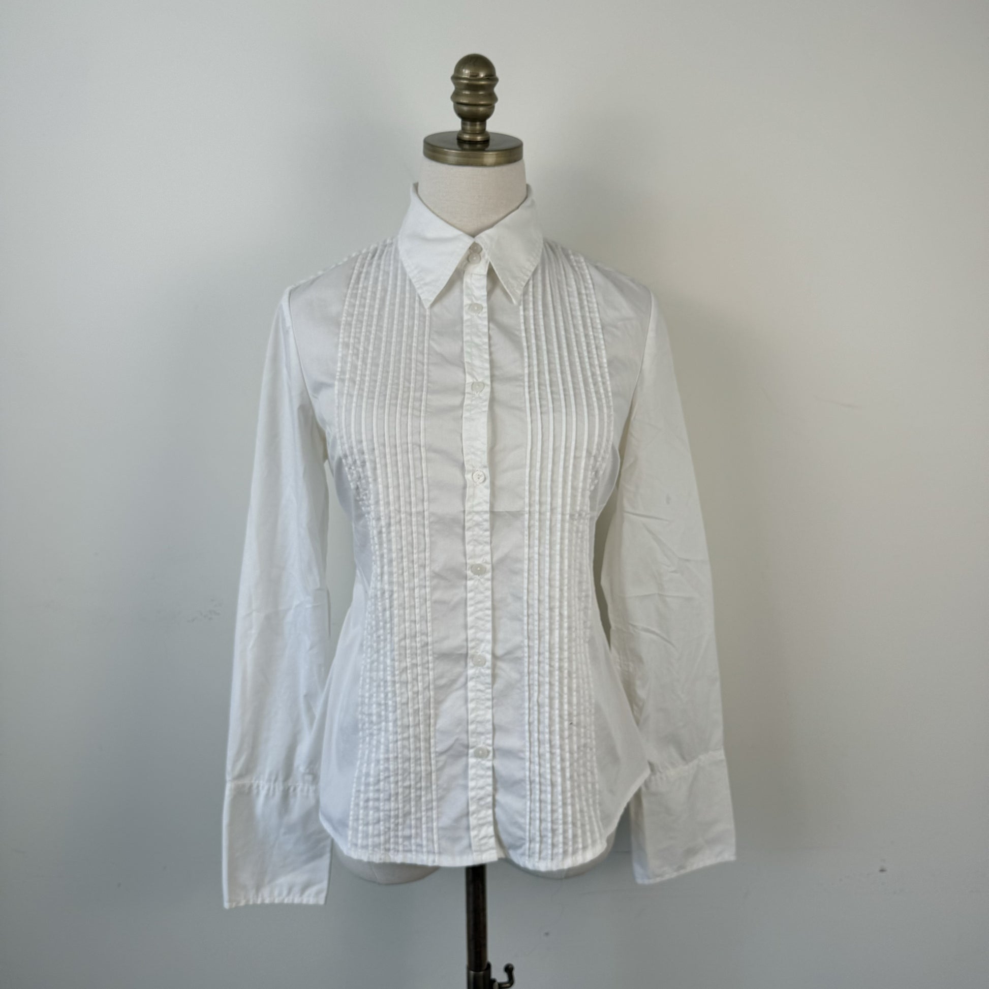 Vintage Suzy Shier White Fitted Pleated Button Up Shirt – view 5