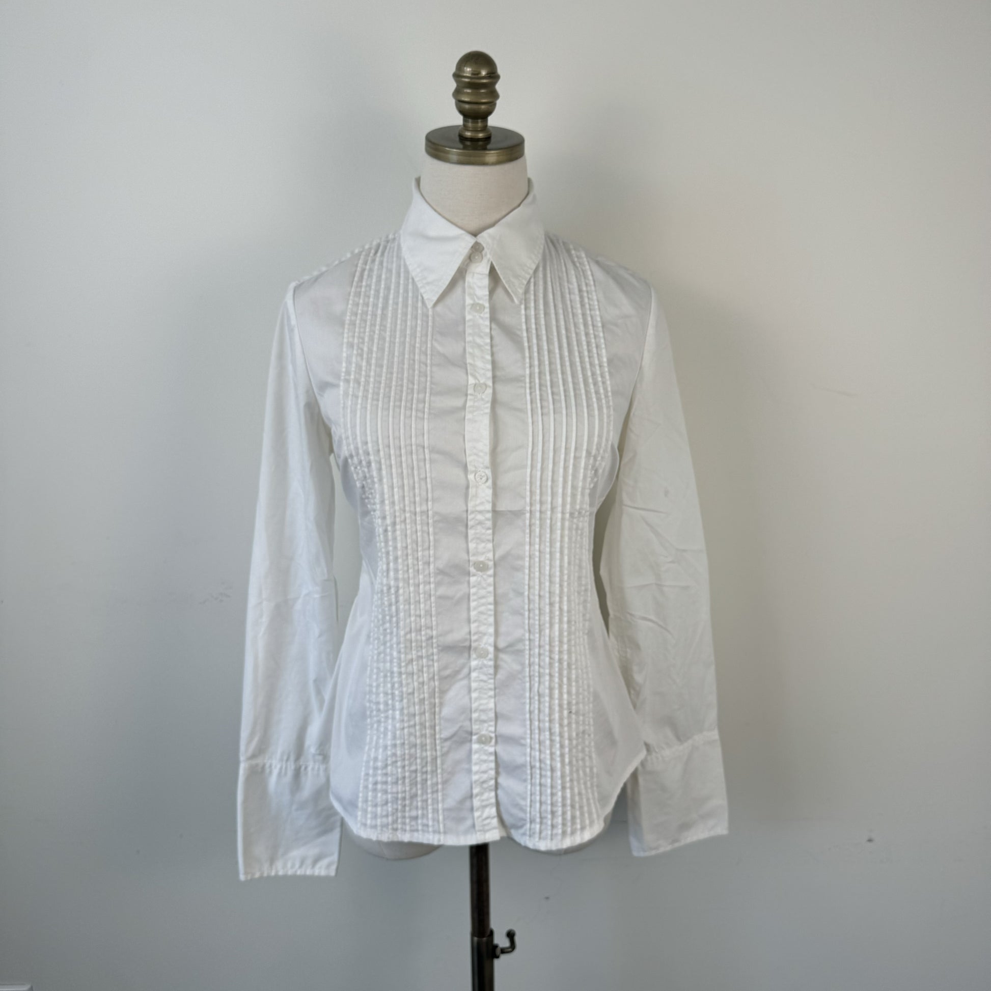 Vintage Suzy Shier White Fitted Pleated Button Up Shirt – view 6