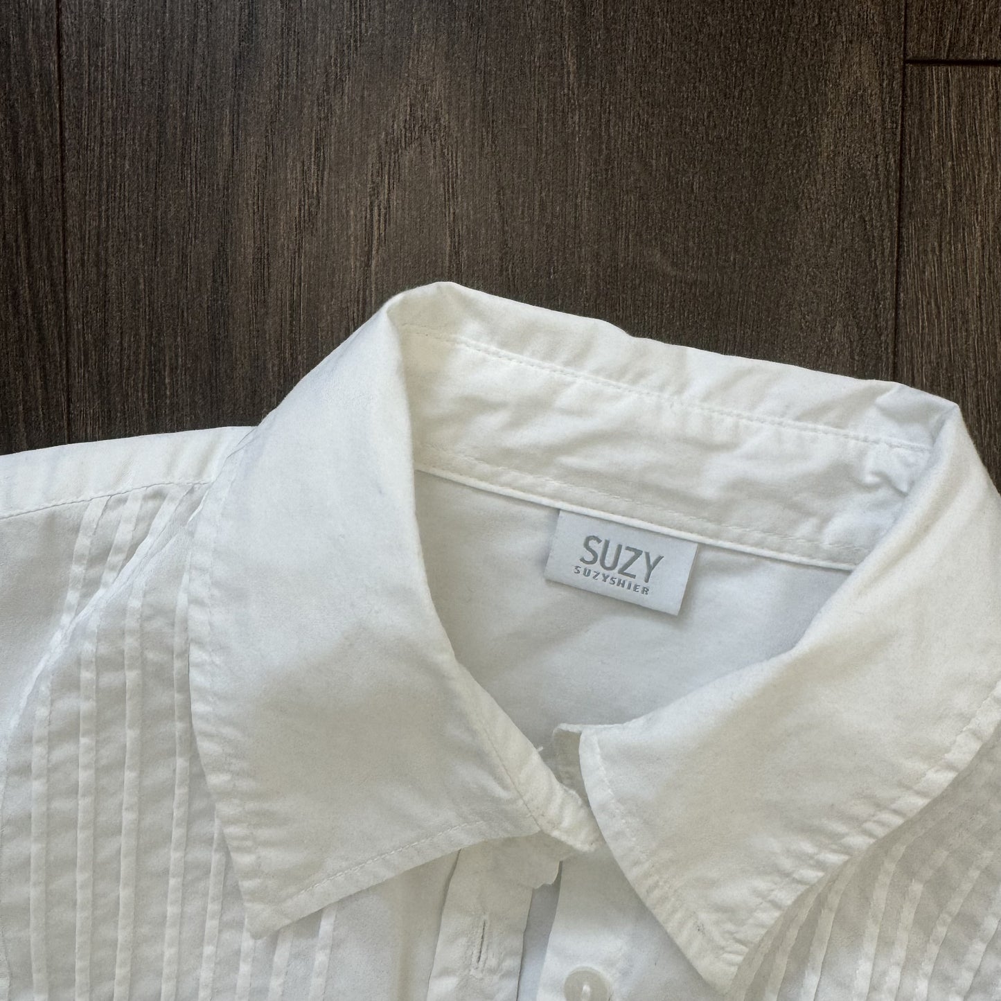 Vintage Suzy Shier White Fitted Pleated Button Up Shirt – view 8