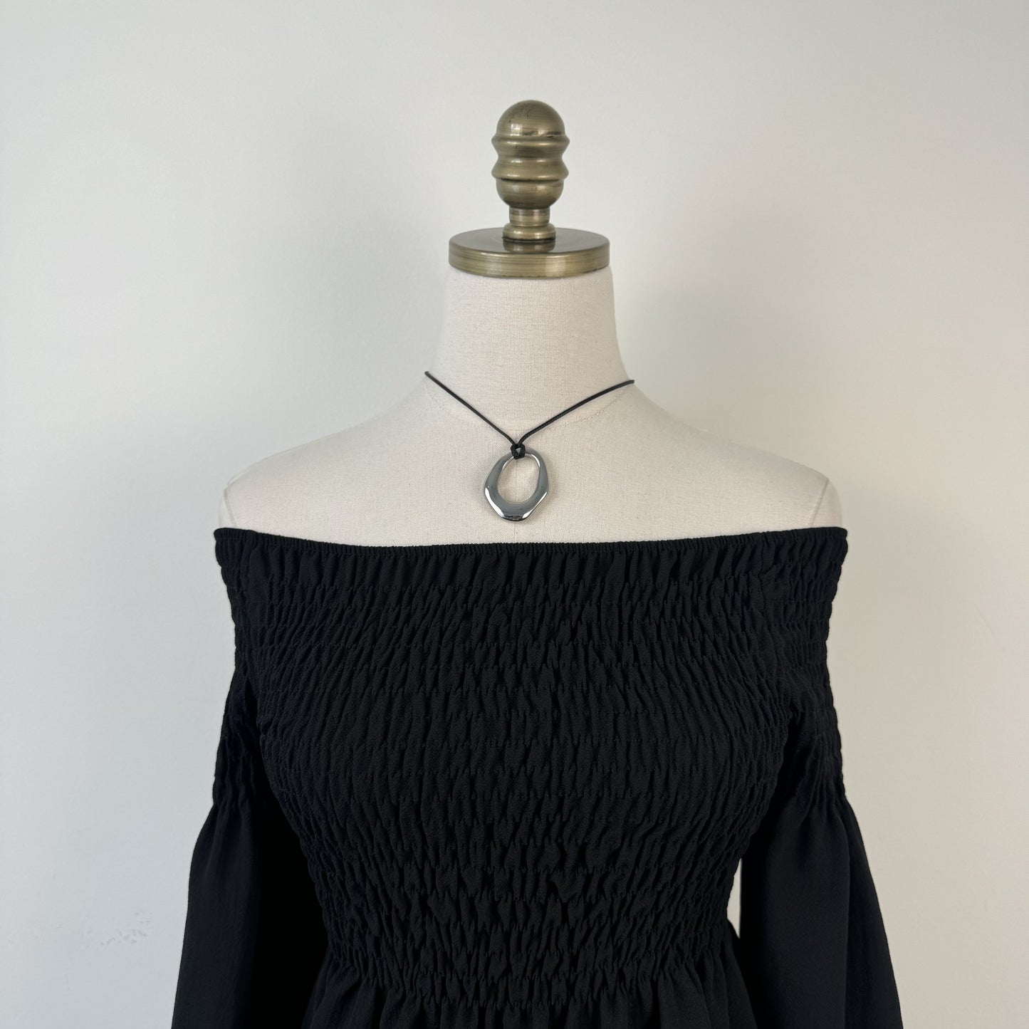 Vintage Off Shoulder Bell Sleeve Ruched Fitted Top – view 7