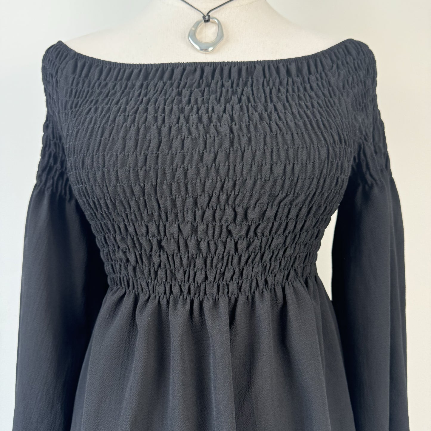 Vintage Off Shoulder Bell Sleeve Ruched Fitted Top – view 8