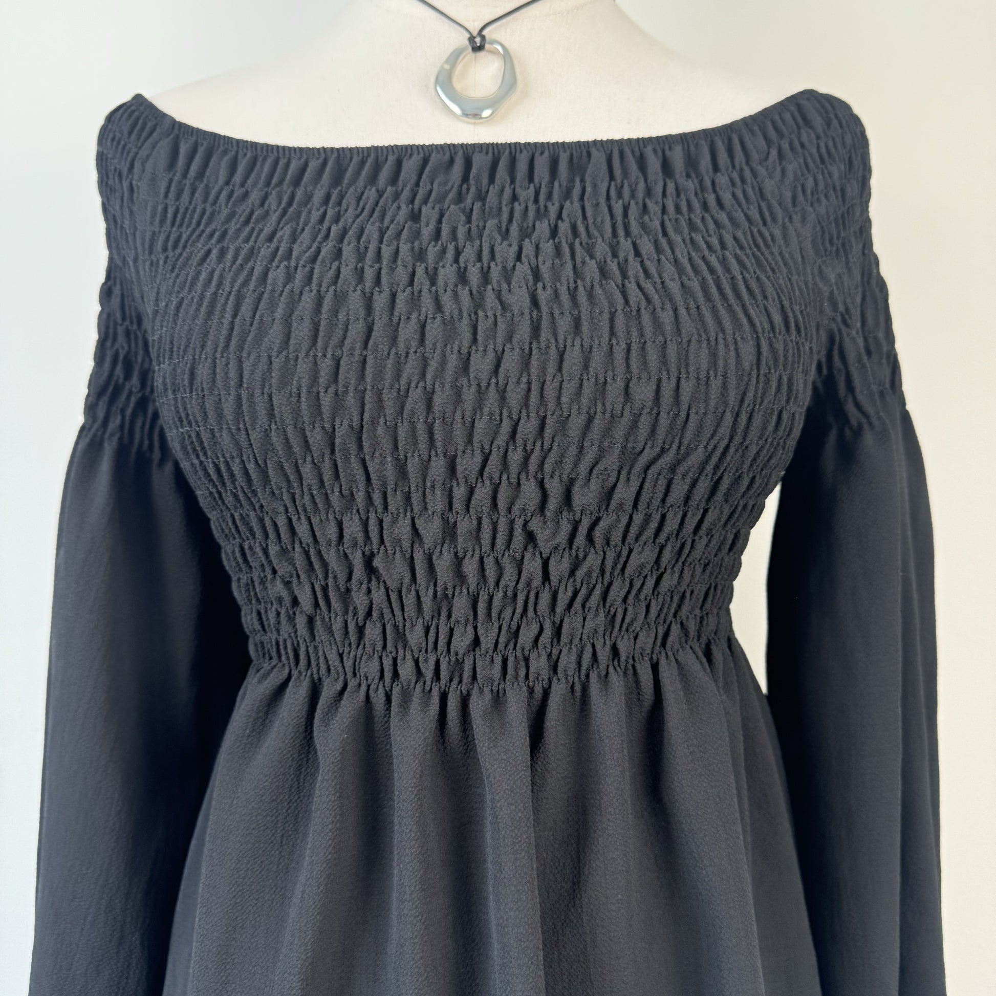 Vintage Off Shoulder Bell Sleeve Ruched Fitted Top – view 8