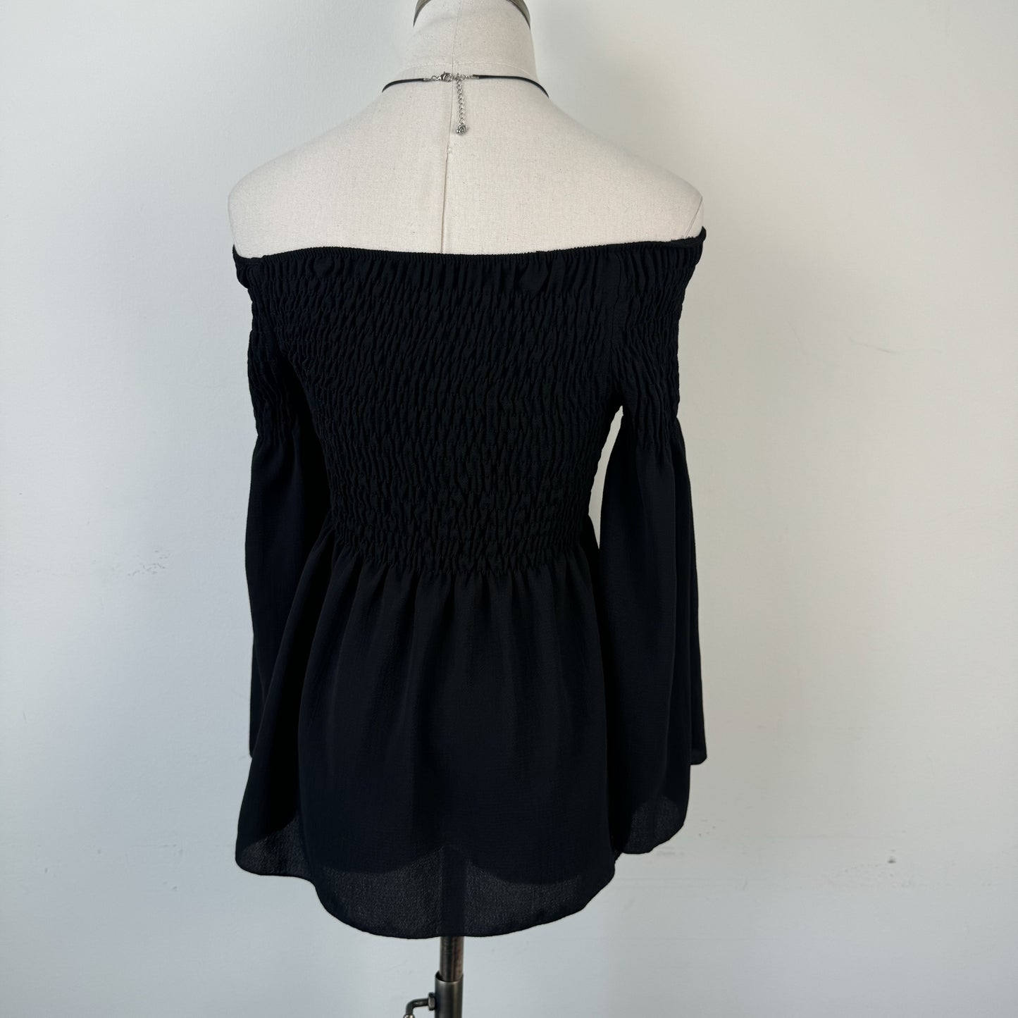 Vintage Off Shoulder Bell Sleeve Ruched Fitted Top – view 5