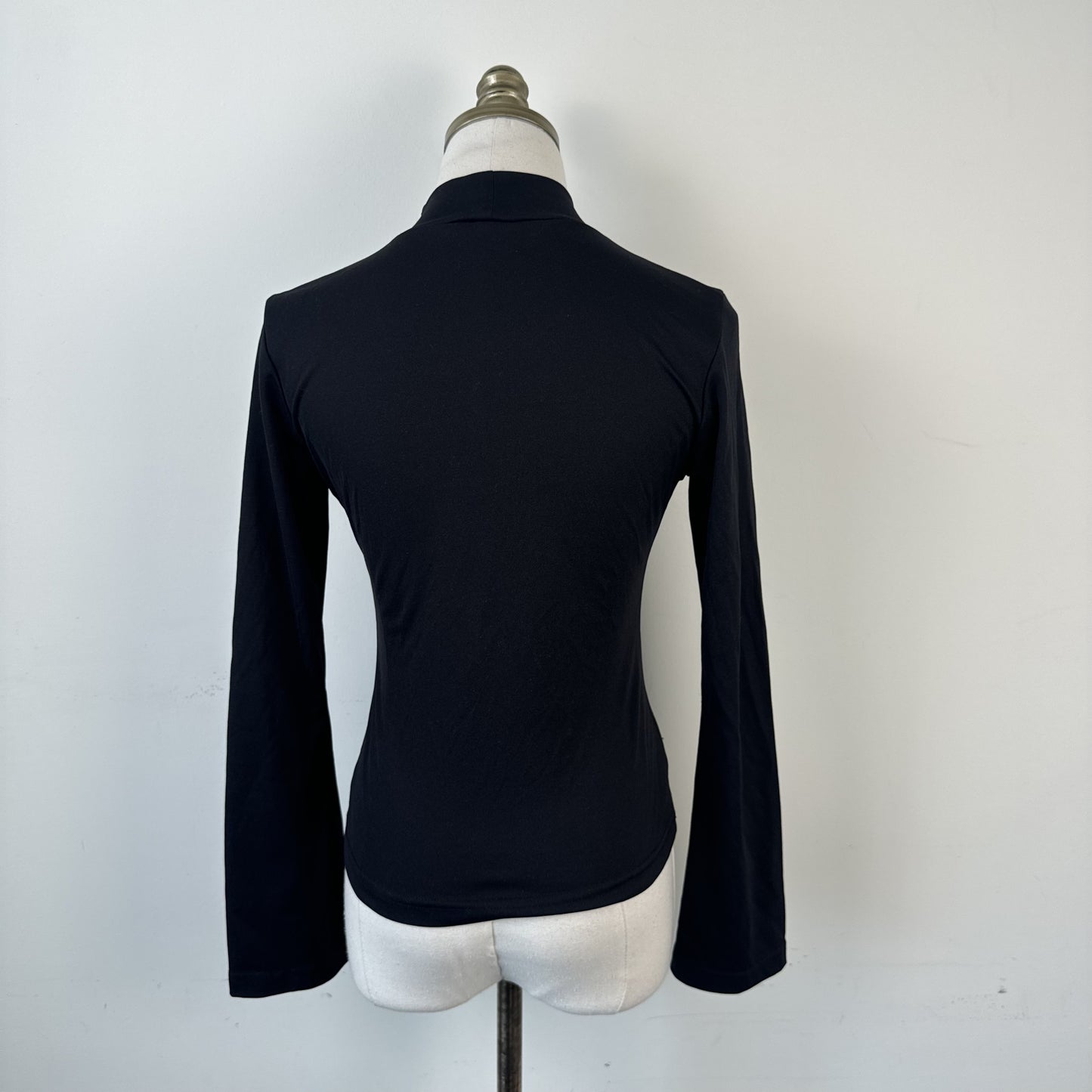 Vintage Black Fitted Bell Sleeve Diamond Cutout Top – view 5