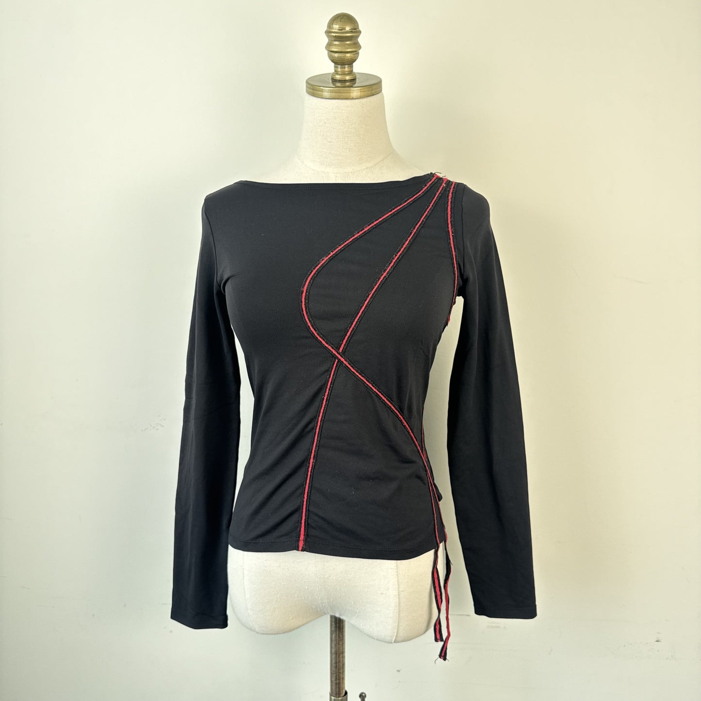 Vintage Made in Canada Black Boat Neck Fitted Top with Red Swirl Design